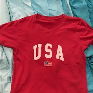 Brandy Melville USA t-shirt